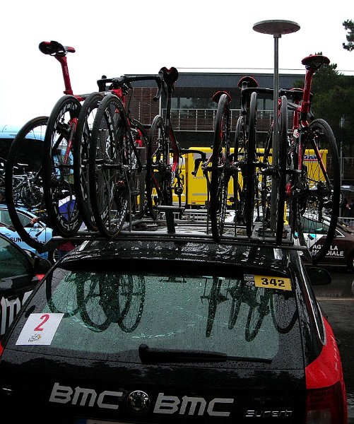 2011-07-05 81 Materiel des coureurs.JPG